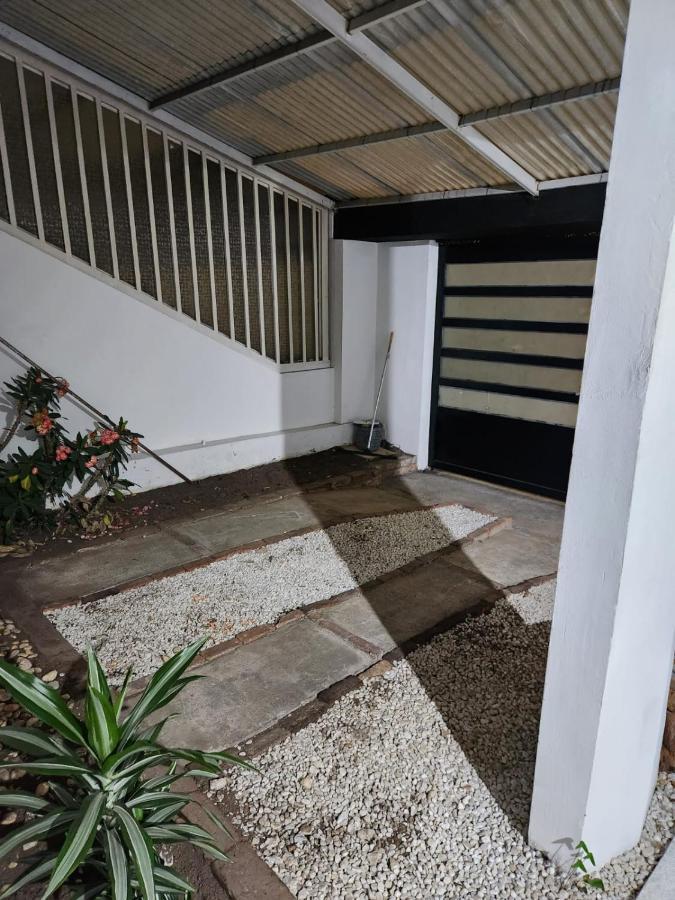 הוילה בוגוטה Casa Chimenea A 5 Minutos Del Aeropuerto מראה חיצוני תמונה